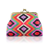 Mlavi Turkey collection wholesale fashion coin purses with Turkish textile pattern prints to gift shop, clothing & fashion accessories boutique, book store, souvenir shops worldwide.