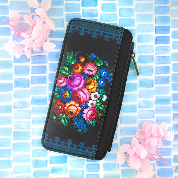 Mlavi Ukraine collection unique and beautiful vegan cardholder with Ukrainian art and craft inspired prints for wholesale and online shopping